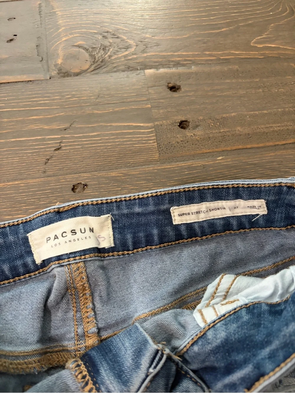 PacSun Super Stretch Shortie Denim Shorts Size 27 Distressed Cuffed